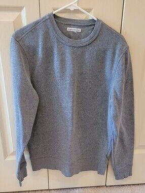 Amazon Essentials Gray Crewneck Sweatshirt